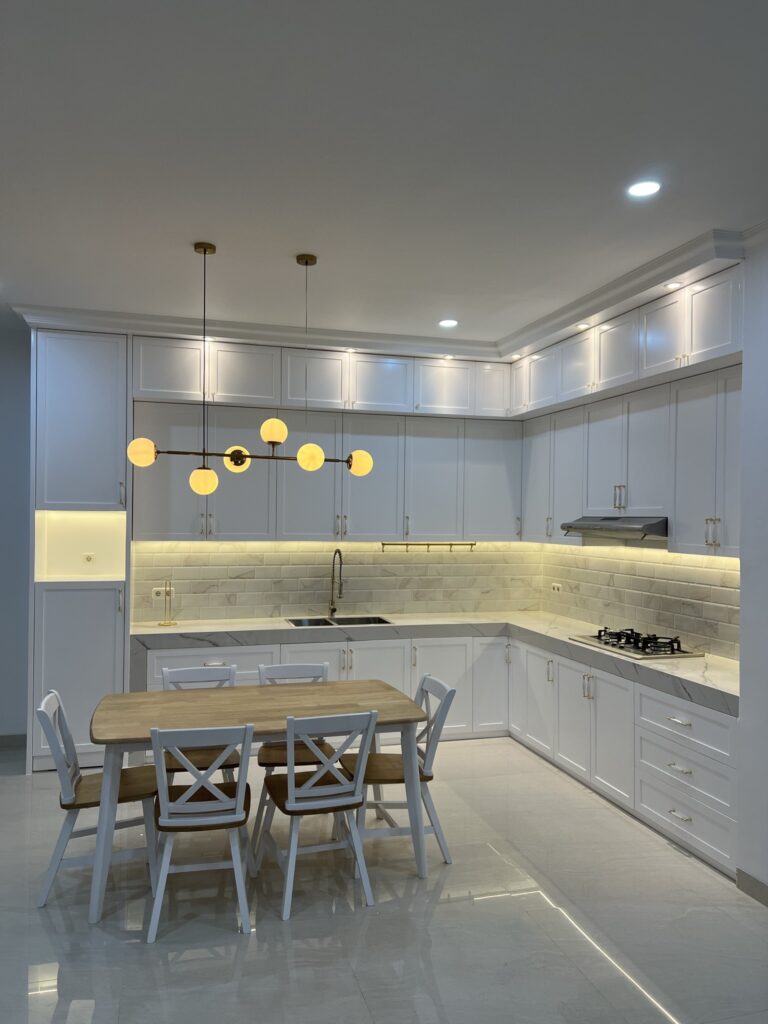William devi pantai mutiara three diamonds portfolio